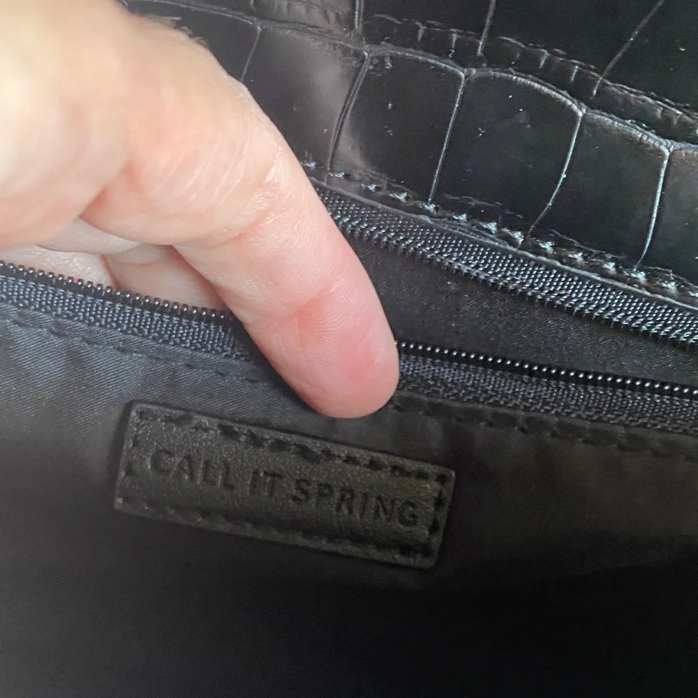 Call-it-Spring Black Croc-Embossed Women's Bag - Picture 9 of 14